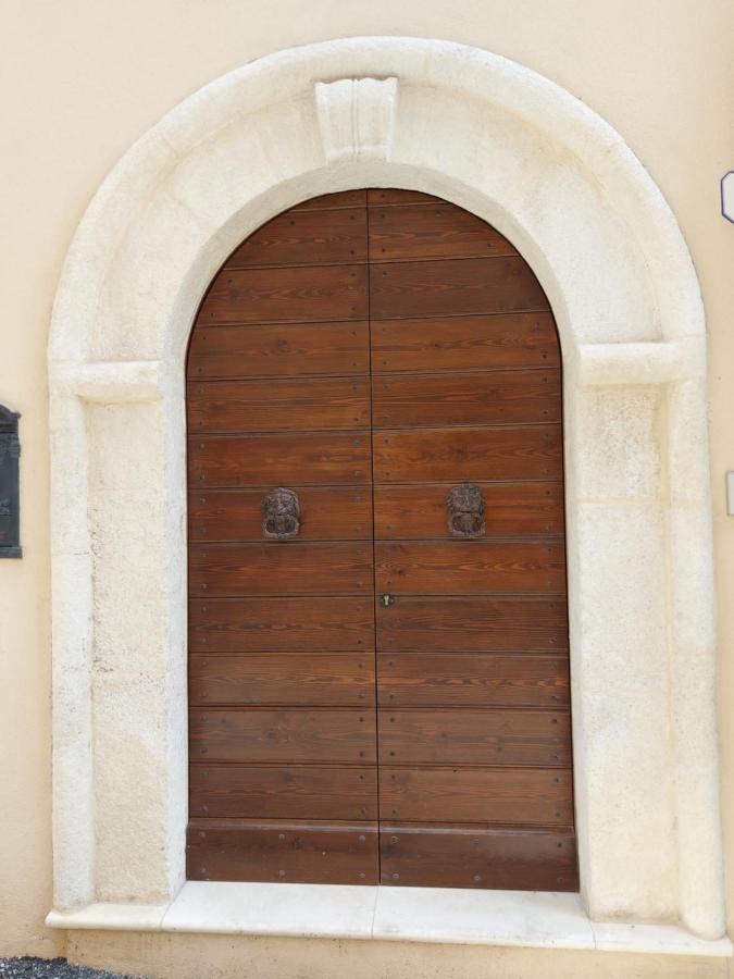 Il Caddi - Caratteristico Monolocale In Pieno Centro Storico Apartamento LʼAquila Exterior foto